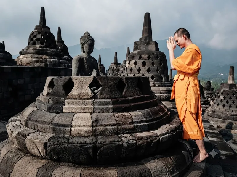 Giá trị của những chùa lớn nhất thế giới không chỉ nằm ở kích thước mà còn ở lịch sử, nghệ thuật và đời sống tín ngưỡng.
